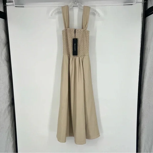 Sold - Picture 3 of 10